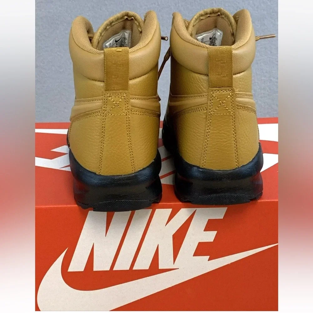 Nike Manao Leather Boots Sneakers Youth Kids Size 6Y BQ5372-700 Wheat Tan